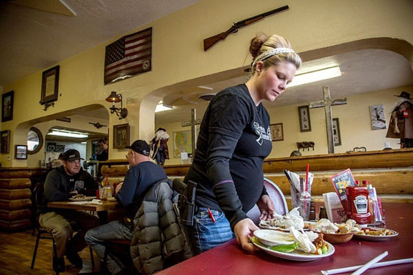 ร้านอาหารมะกันพกปืนได้ ร้านอาหารมะกันพกปืนได้